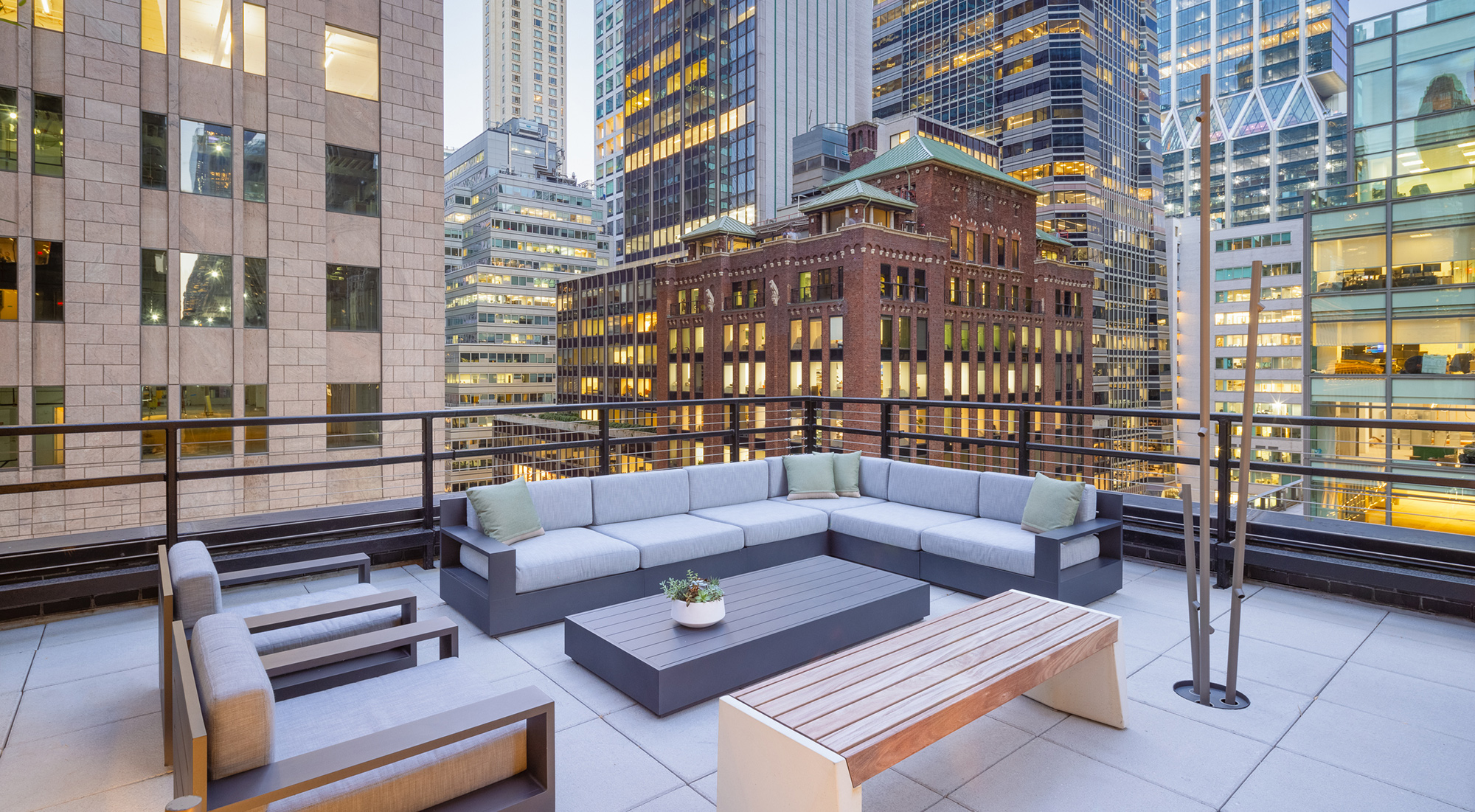 A stunning city terrace that overlooks the buzzing Plaza district